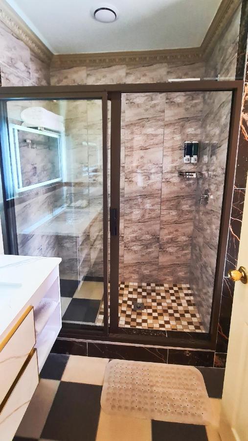 Lilypark Lodge ルステンブルク エクステリア 写真